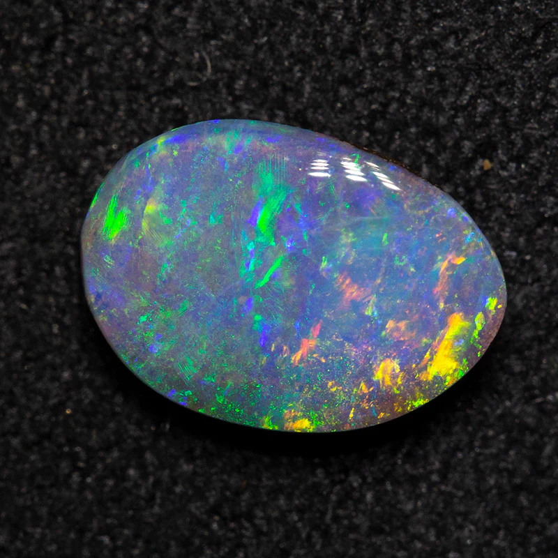 1.02 ct boulder opal 8.6x6.1x3.1mm