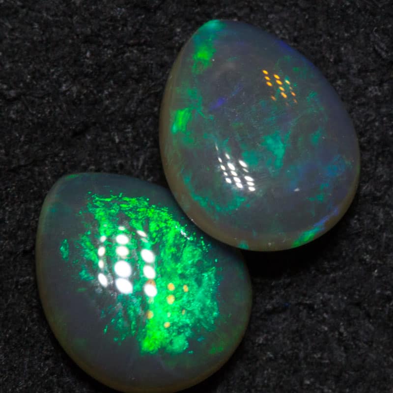 1.02 ct crystal opal pair 6.6x5.4x2.3mm