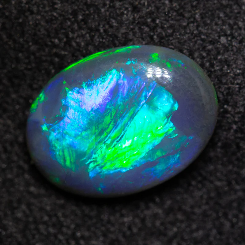 1.05 ct black opal 8.6x6.4x2.9mm