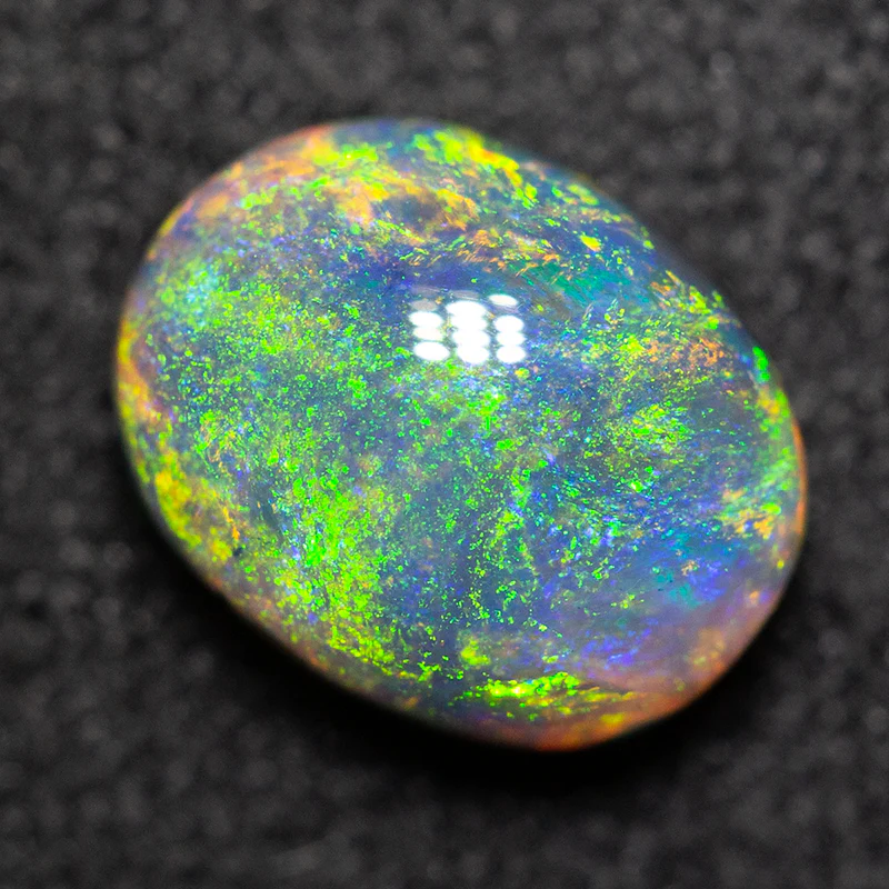 1.07 ct black opal 7.7x6x3.8mm