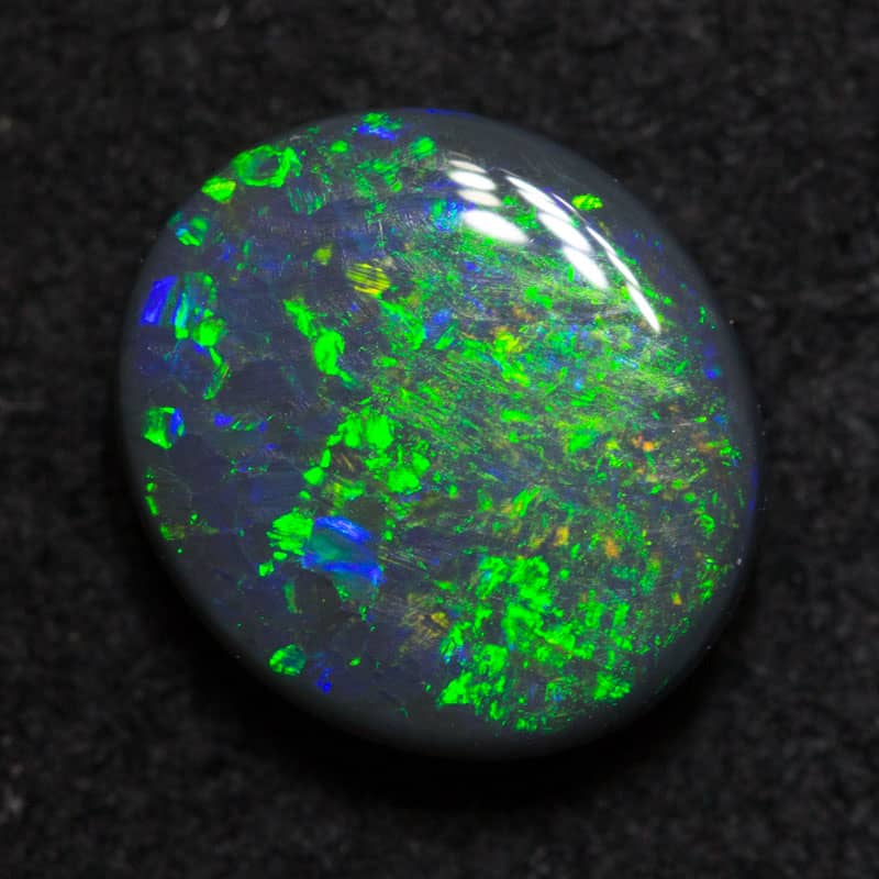 1.07 ct black opal 7.9x7x2.8mm