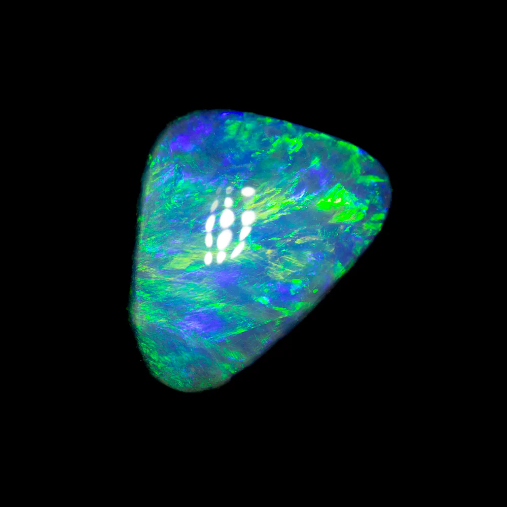 1.07 ct black opal 8.5x7.2x3.2mm
