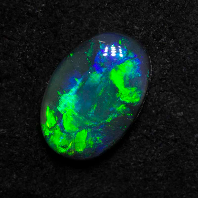1.08 ct black opal 8.8x6x2.9mm