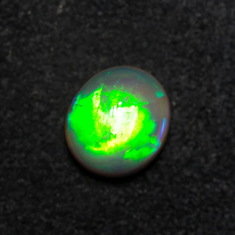 1.10 ct black crystal opal 6.9x6x4.3mm