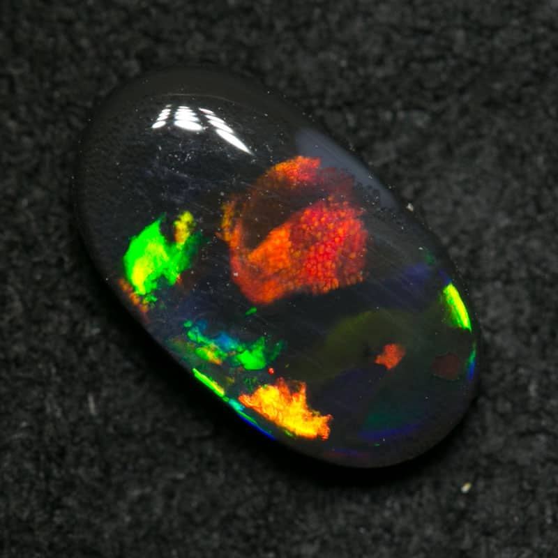1.10 ct black opal 9.5x5x3mm