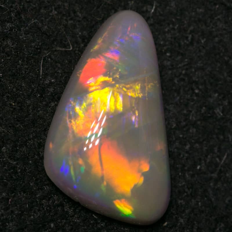 1.10 ct dark opal 10x6x3mm