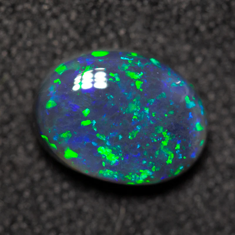1.13 ct black opal 8.1x6.1x3.5mm