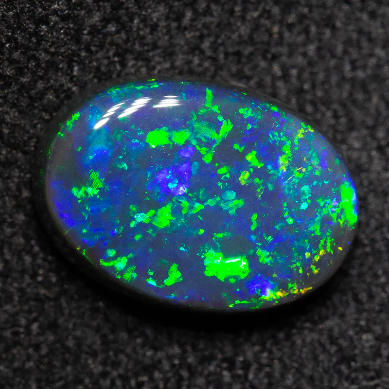 1.16 ct black opal 8.5x6x3.1mm