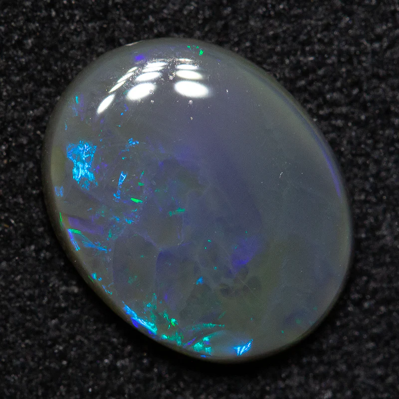 1.16 ct black opal 9.4x7.6x2.3mm