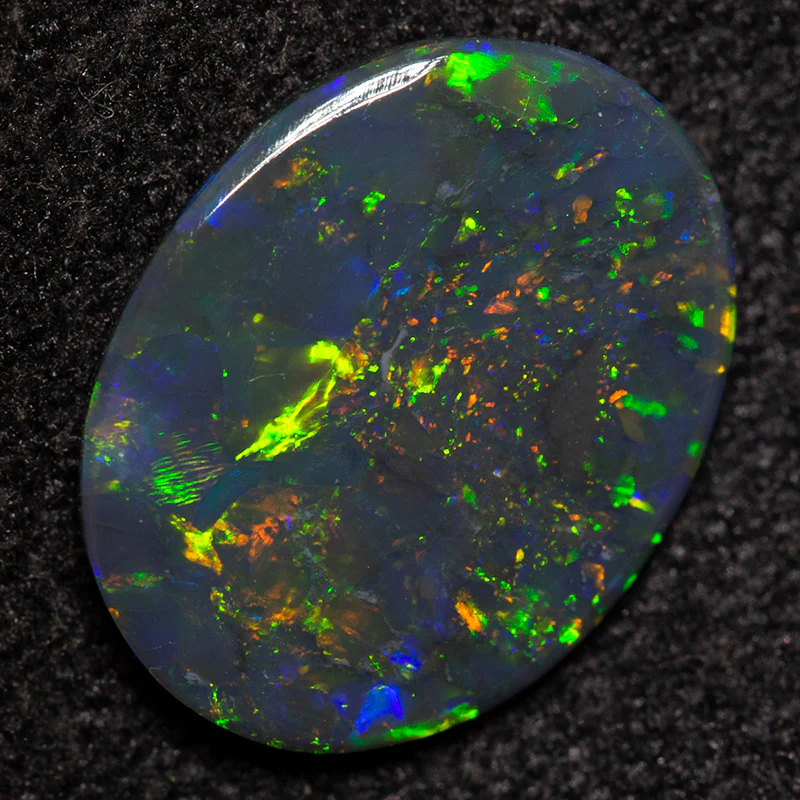 1.18 ct black opal 10.8x8.3x1.9mm