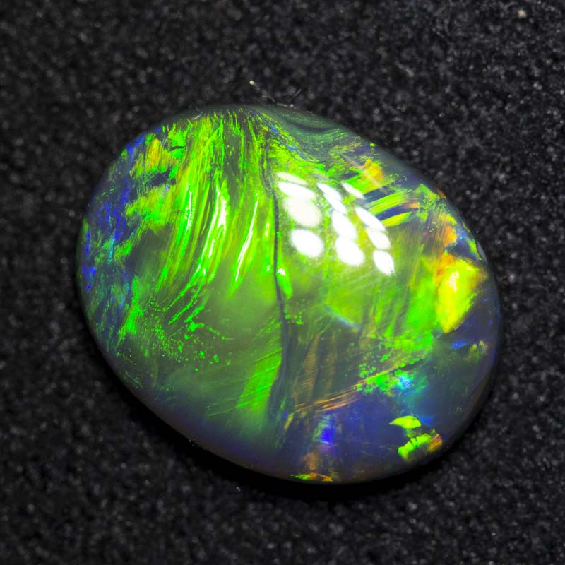 1.18 ct black opal 9.4x7.5x2.4mm