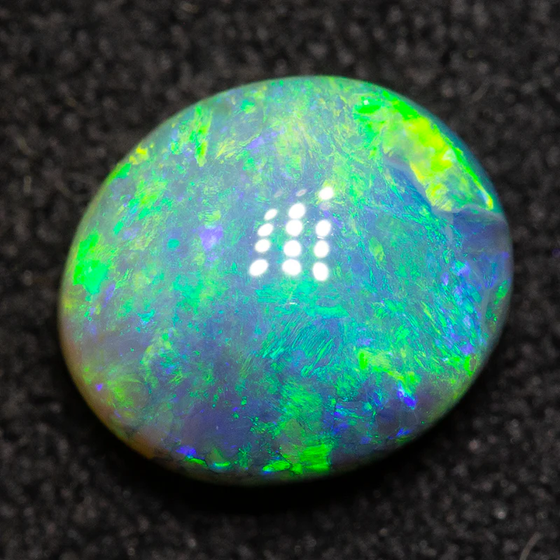 1.23 ct crystal opal 7.6x6.6x4.1mm