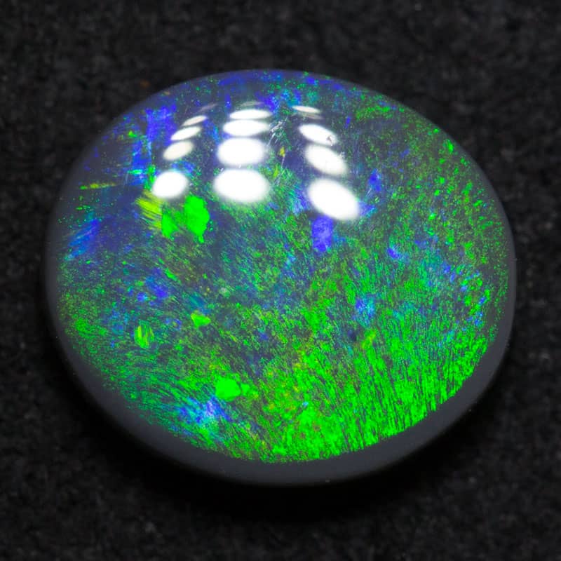 1.23ct black opal 8.2x7.3x2.9mm
