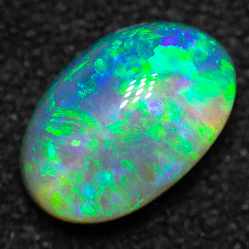 1.32 ct crystal opal 8.2x5.4x4.3mm