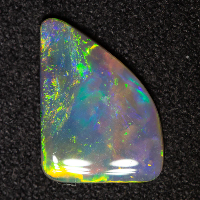 1.38 ct dark opal shark fin 11.6x8.7x2mm