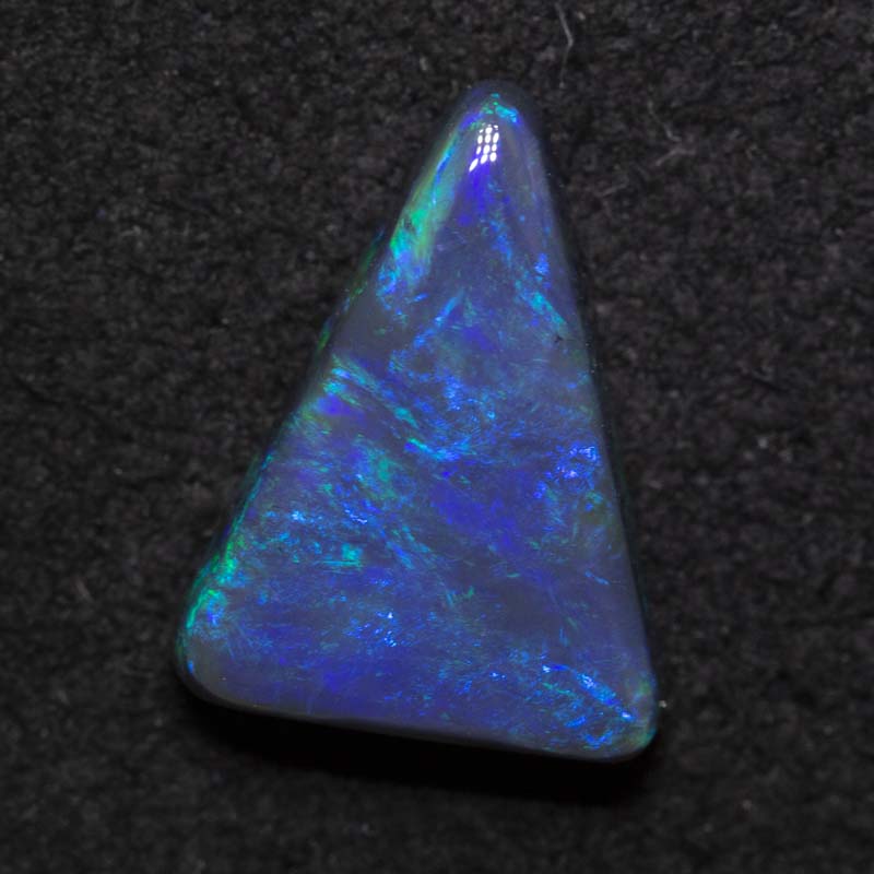 1.64 ct black opal 10.8x8.1x3.3mm