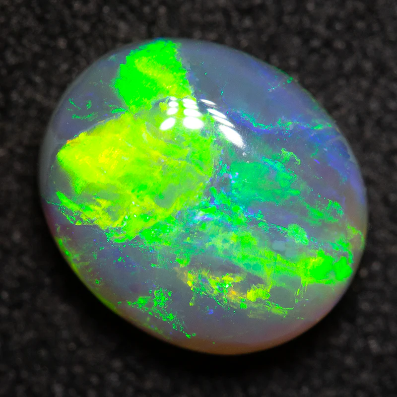 1.66 ct dark opal 8.6x7.4x3.9mm