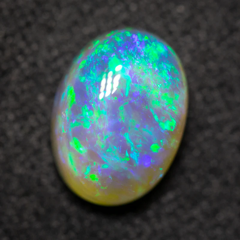 1.67 ct crystal opal 8.9x6.5x4.6mm