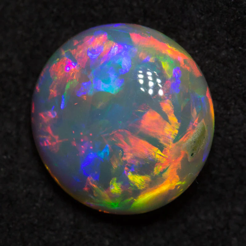 1.68 ct crystal opal 8.6x8.3x4.1mm