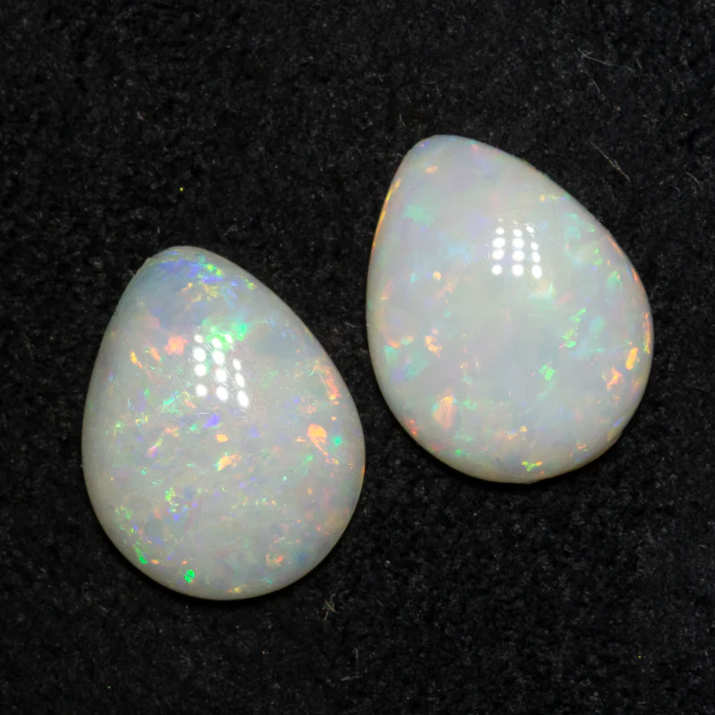 1.85 ct white opal pair 8.9x6.9x2.6mm