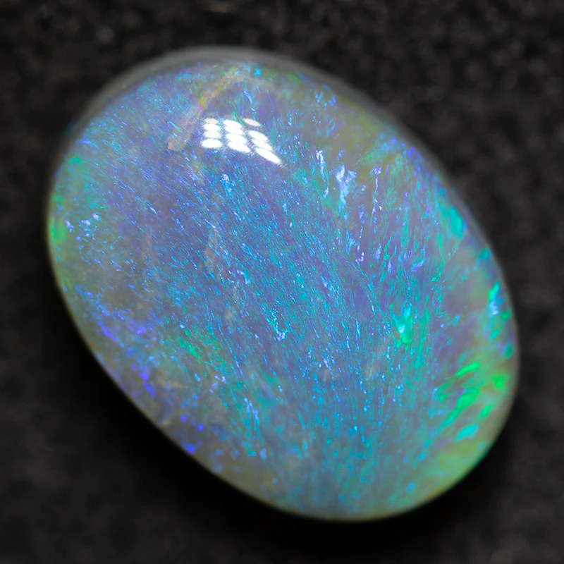 1.91 ct dark opal 9.1x6.7x4.6mm