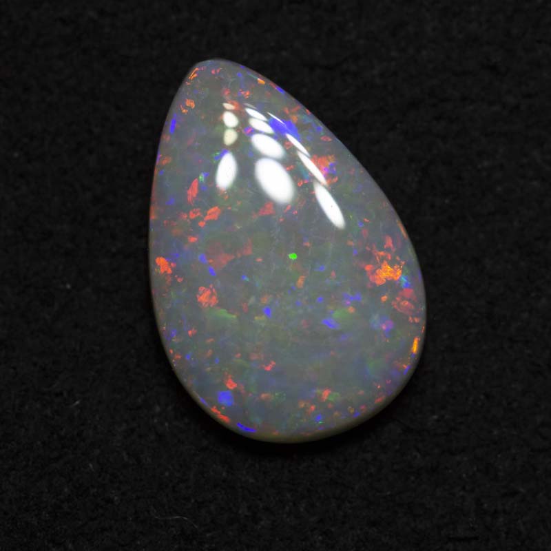 1.96 ct white opal 11.7x7.9x3.1mm