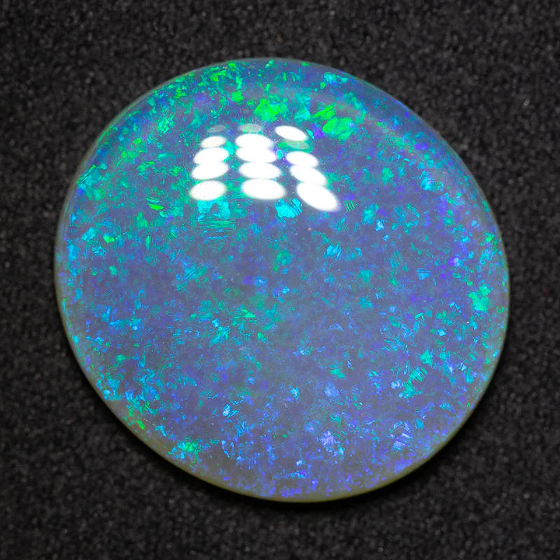 11.55 ct crystal opal 19.9x18.3x4.7mm