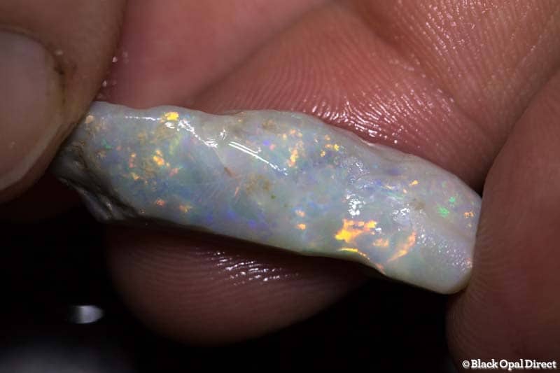 13.77 ct rough opal piece 33mm across