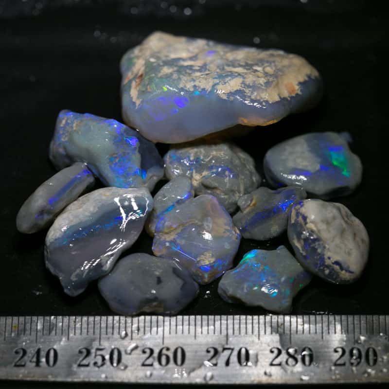 142 ct rough opal parcel for intermediate opal cutters