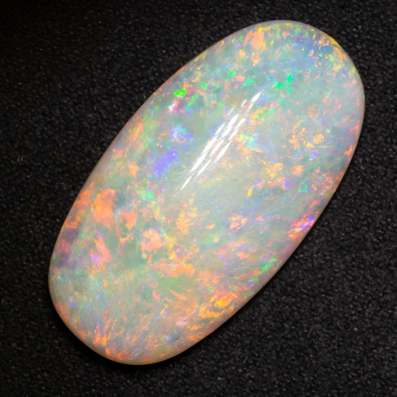 15.66 ct white opal 28x15x6.5mm