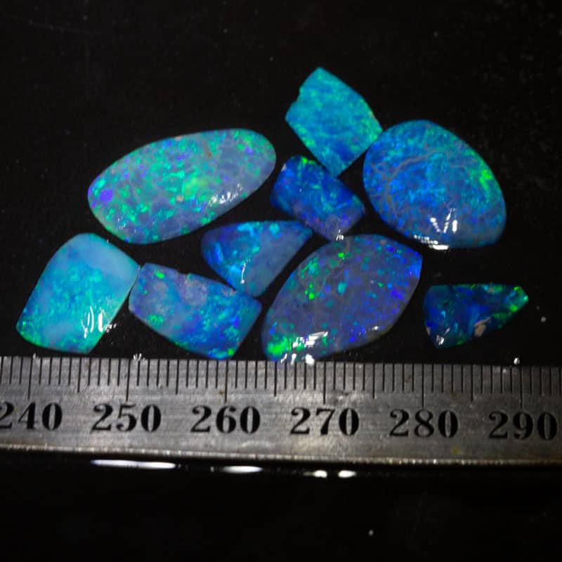 15.72 ct doublet or inlay material 9 pieces