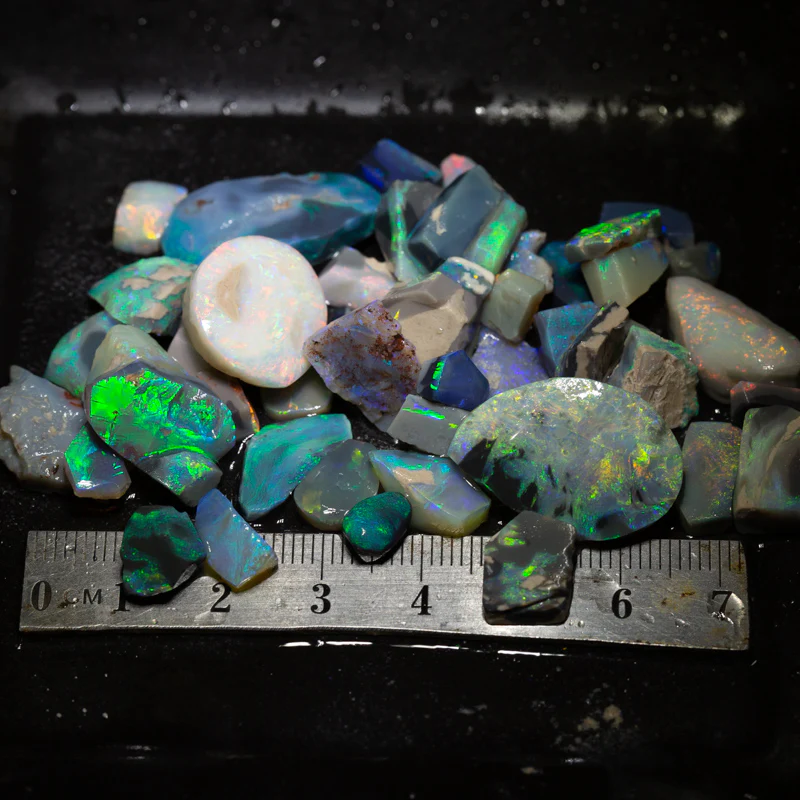 158 ct rough & rubbed opal parcel