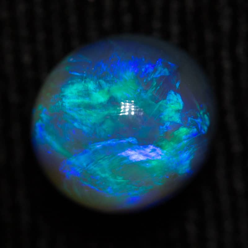 2.00 ct black opal 7.9x7.6x5.5mm