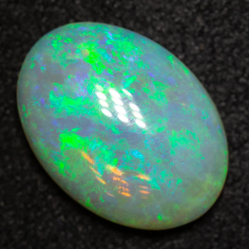 2.04 ct crystal opal 11.4x8.4x3.5mm