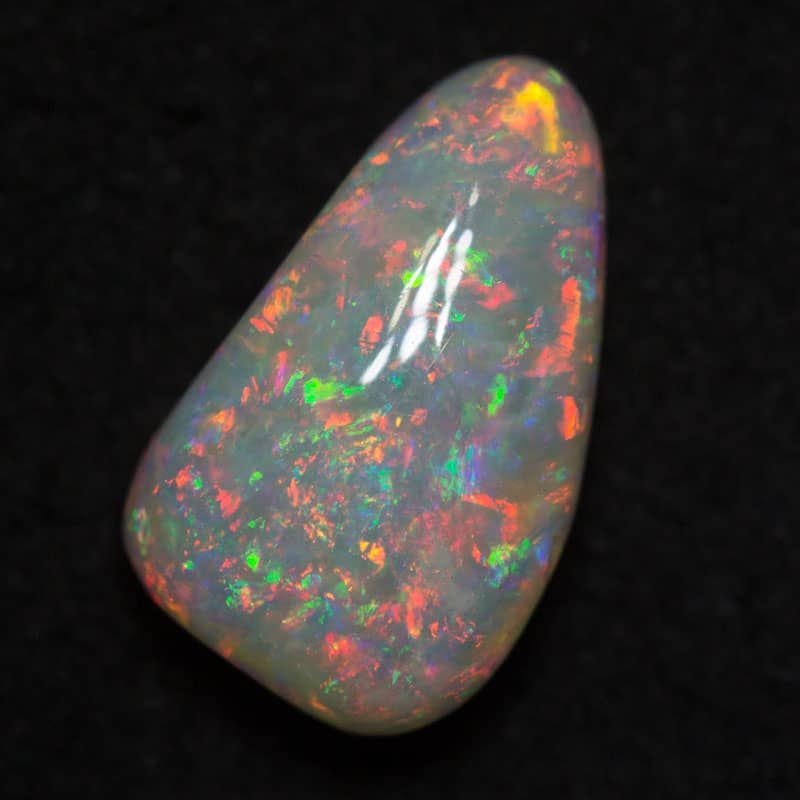 2.07 ct white opal 11x7x4.5mm