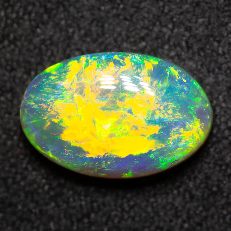 2.18 ct crystal opal 10.9x7.1x4.4mm