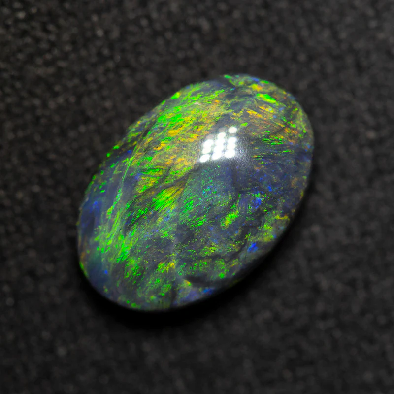 2.19 ct black opal 10.8x7.3x4.5mm