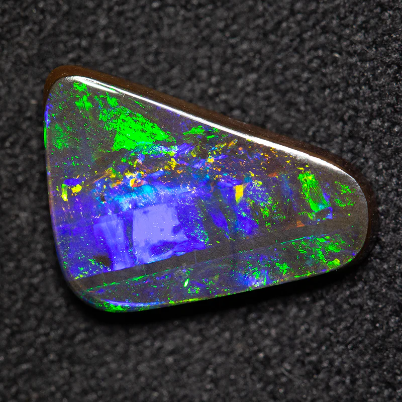 2.23 ct boulder opal 11.1x8.6x2.9mm