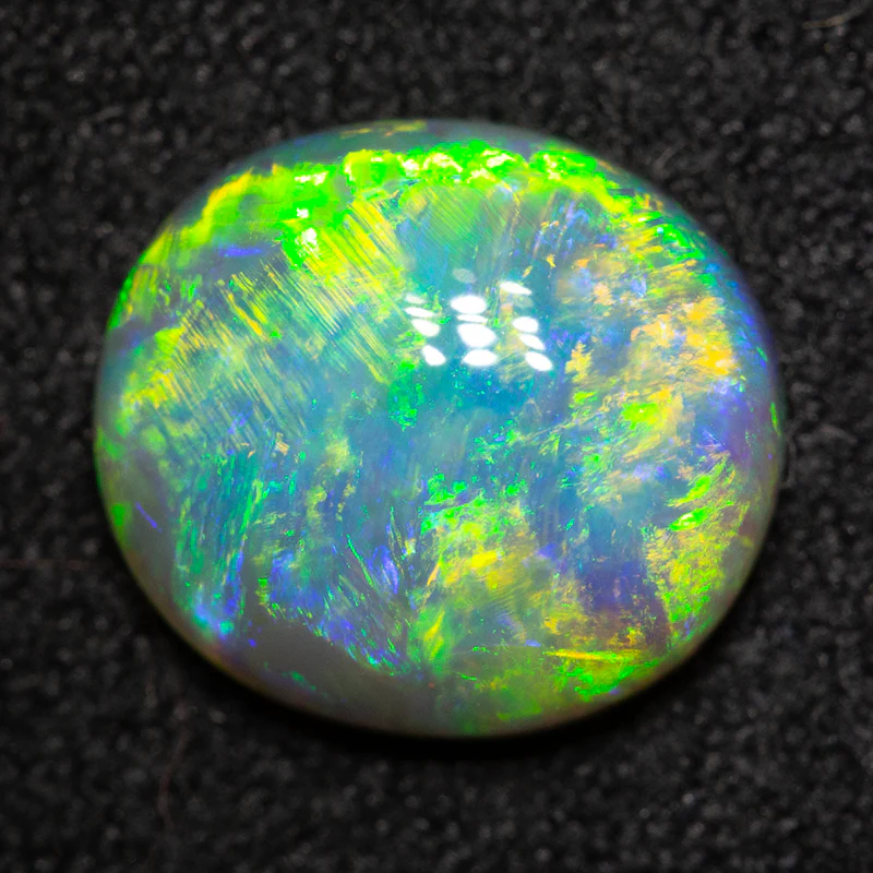 2.23 ct crystal opal 10.1x9x3.8mm