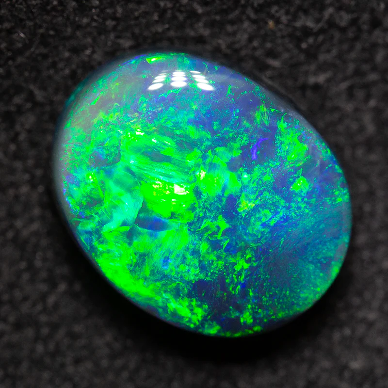 2.37 ct black opal 9.7x8x4.7mm