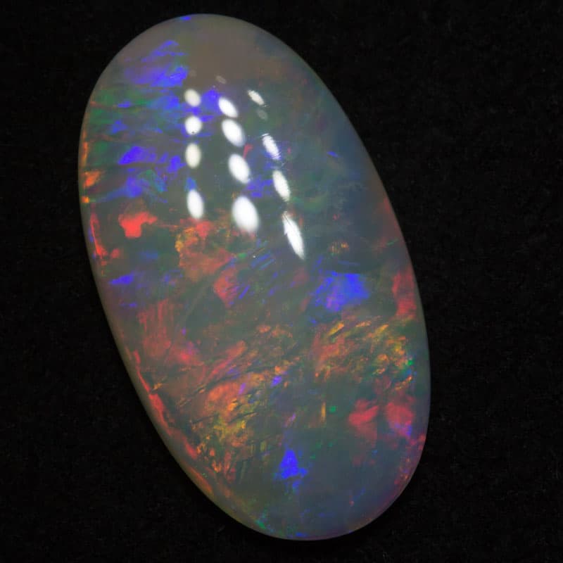 2.47 ct white opal 15.8x8.9x2.6mm