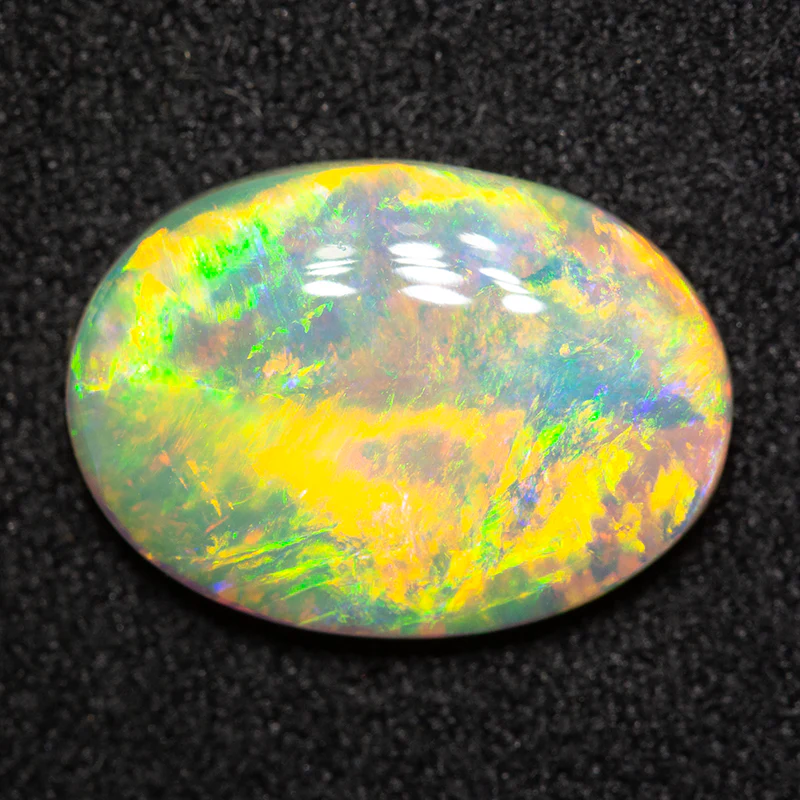 2.58 ct crystal opal 13.1x9.4x3.1mm