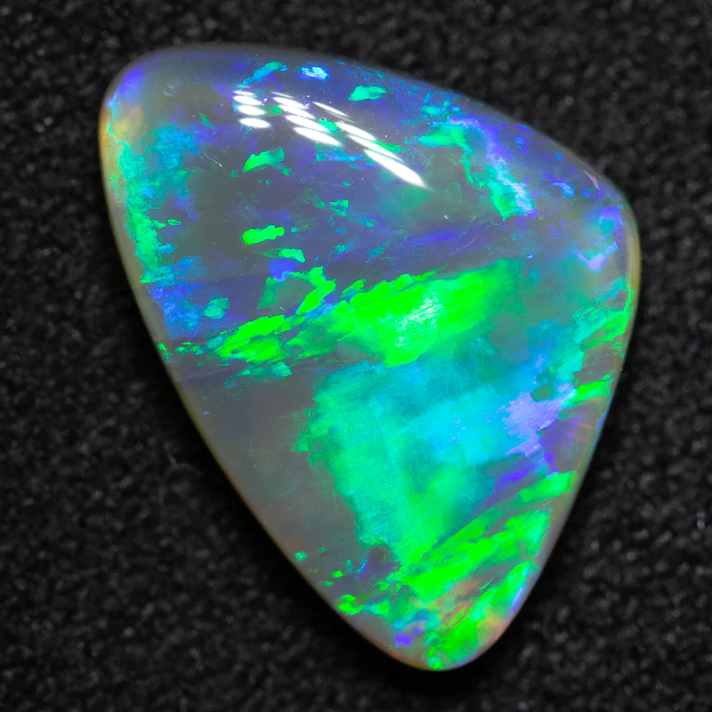 2.58 ct dark opal 13.1x9.2x3.9mm