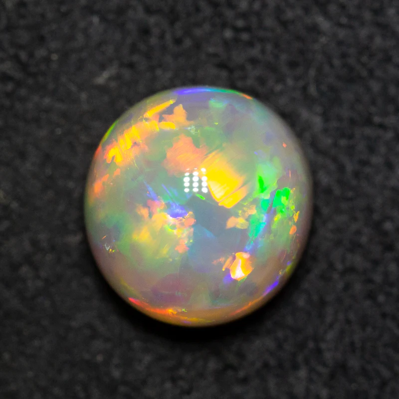 2.58 ct gem crystal opal 8.6x8.1x6.1mm