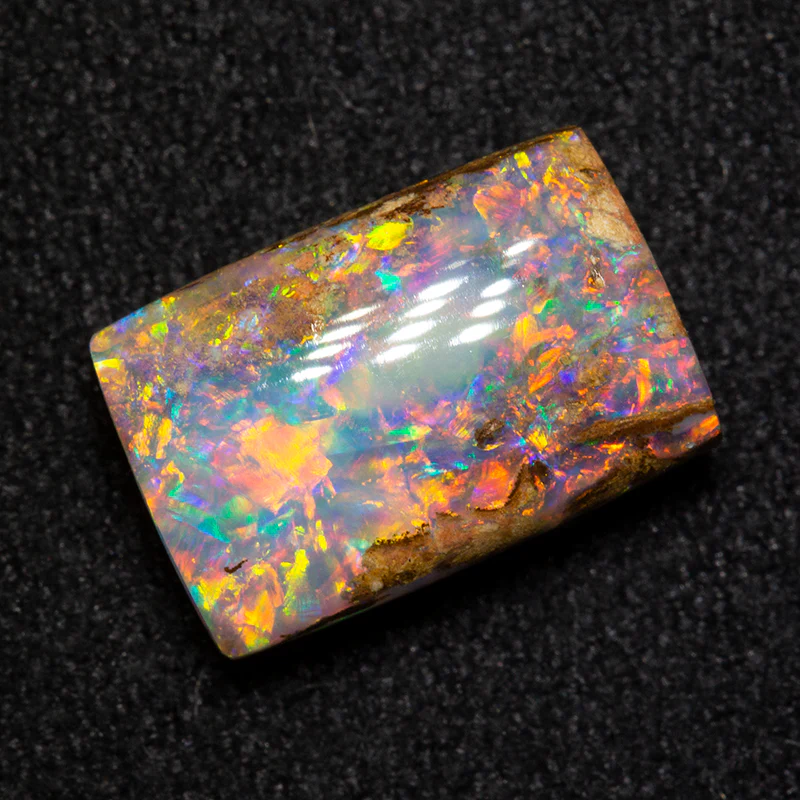 2.60 ct boulder opal 10.4x6.9x4.1mm