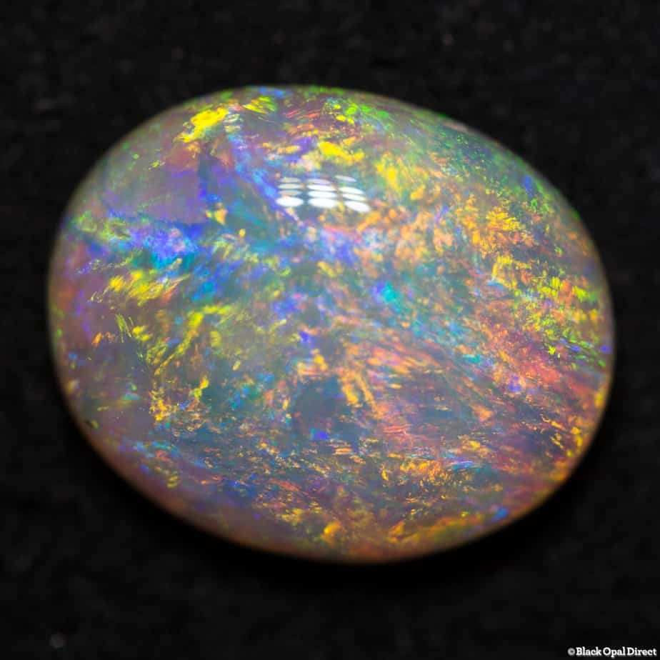 2.73 ct crystal opal 11.5x9.5x4mm