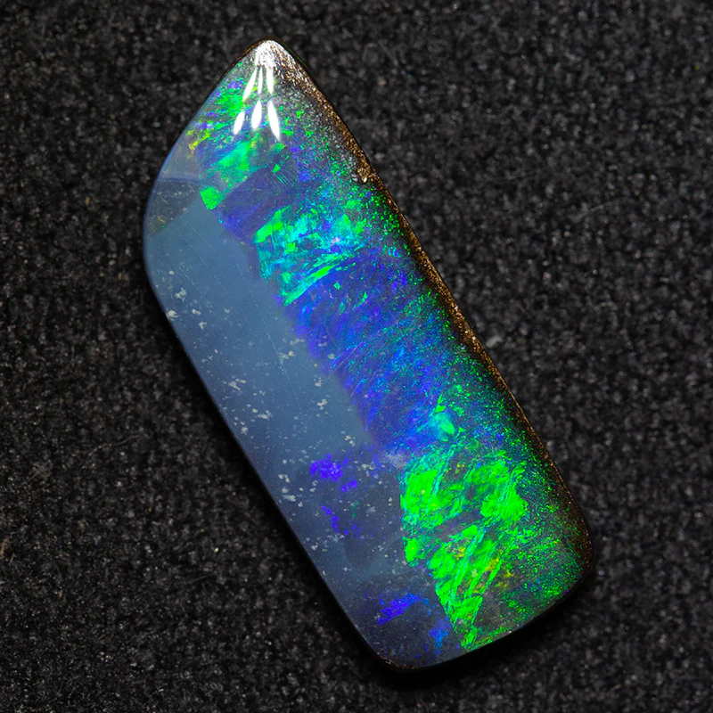 2.76 ct boulder opal 14.8x6.1x2.7mm