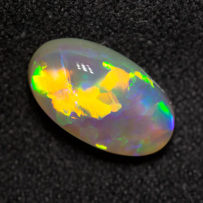 2.79 ct crystal opal 12x7x5.3mm