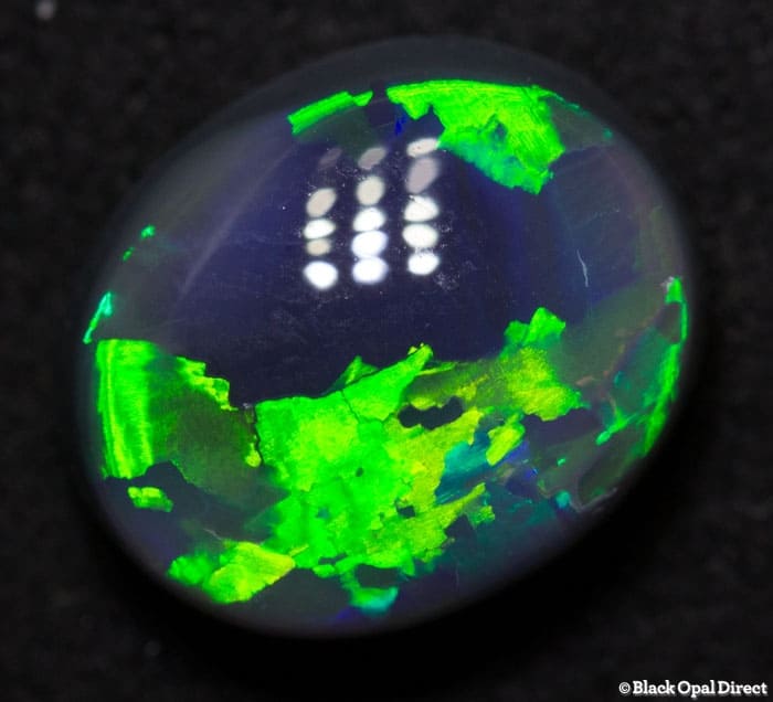 2.82 ct black opal 11x9x5mm