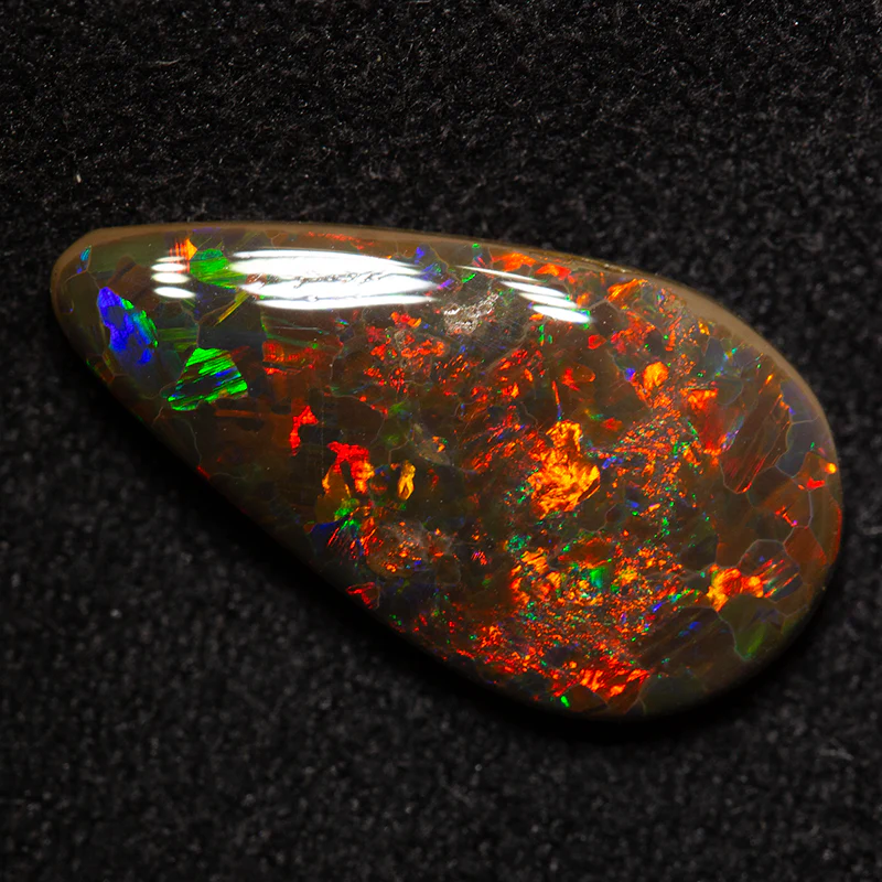 2.83 ct black opal 16.7x8.9x3.5mm